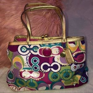 *On hold* 💗👛 Coach Poppy Purse